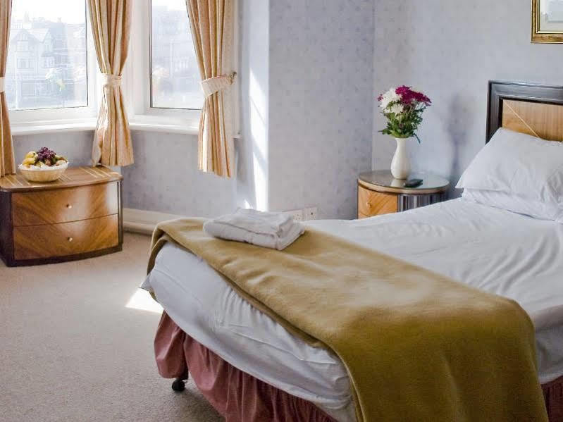 The Savoy Hotel (Adults Only) Μπλάκπουλ Εξωτερικό φωτογραφία